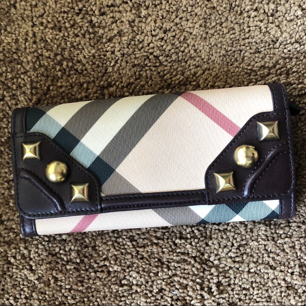 BURBERRY Nova Check Stud Wallet